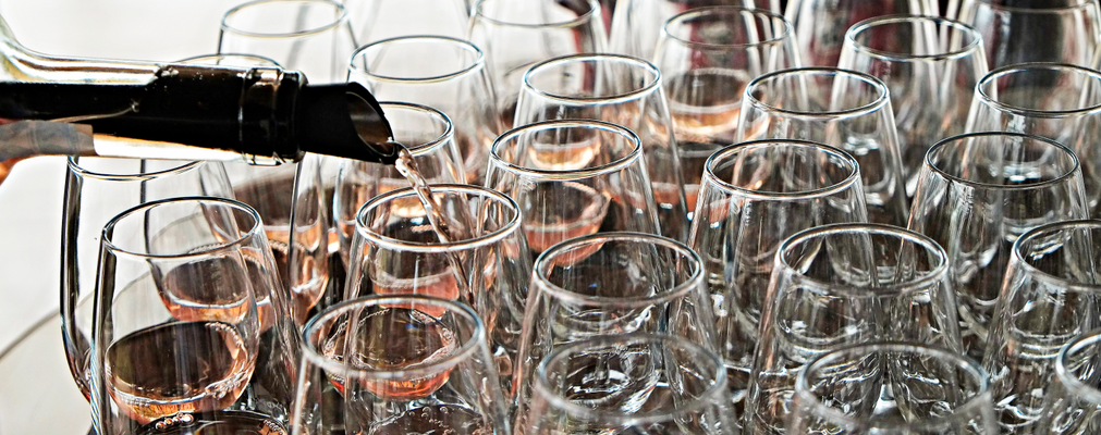 What Does a Wine Aerator Do?